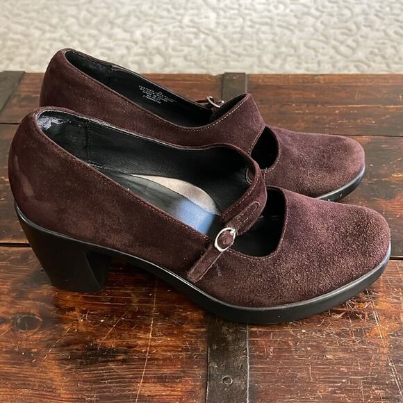 Dansko Brown Tara Suede and Leather Mary Jane Heels Size 38 - Picture 4 of 8